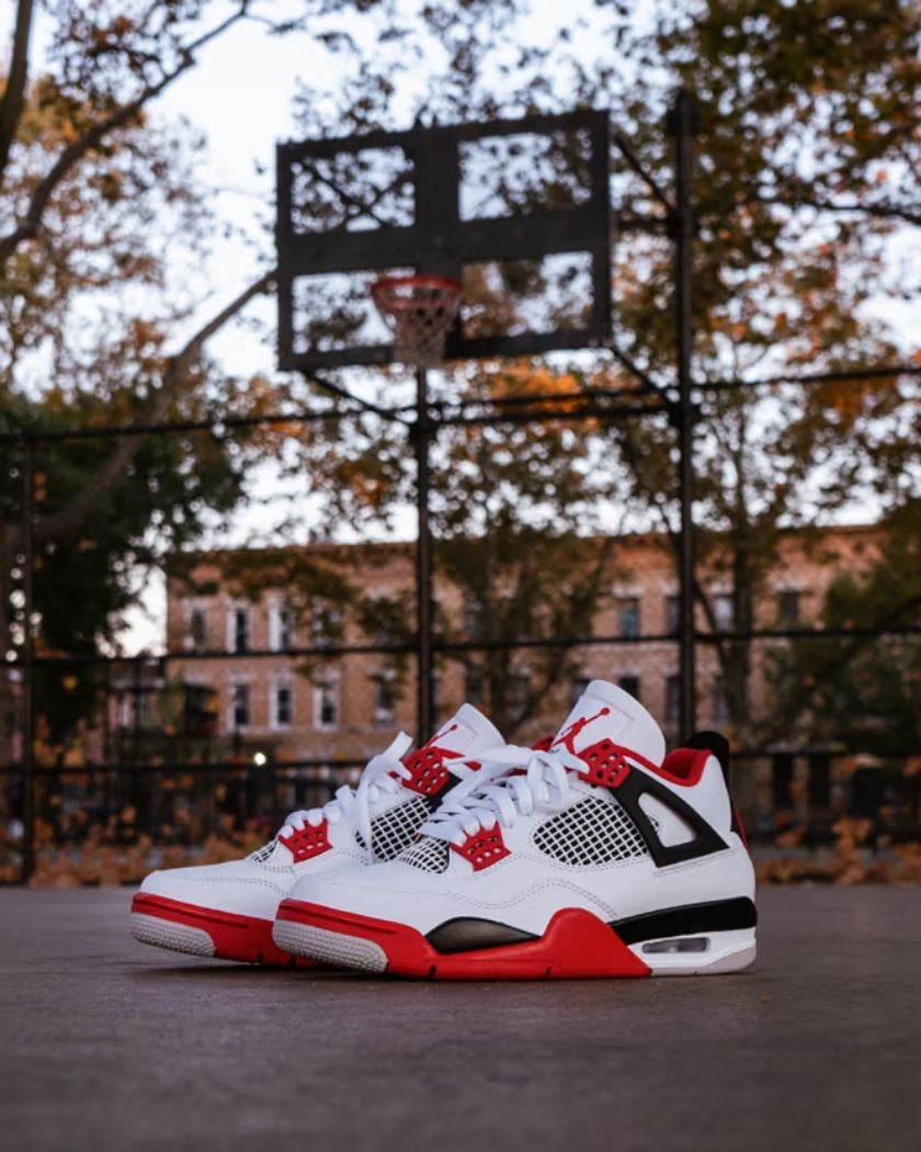 Nike Jordan Blanco y Rojo