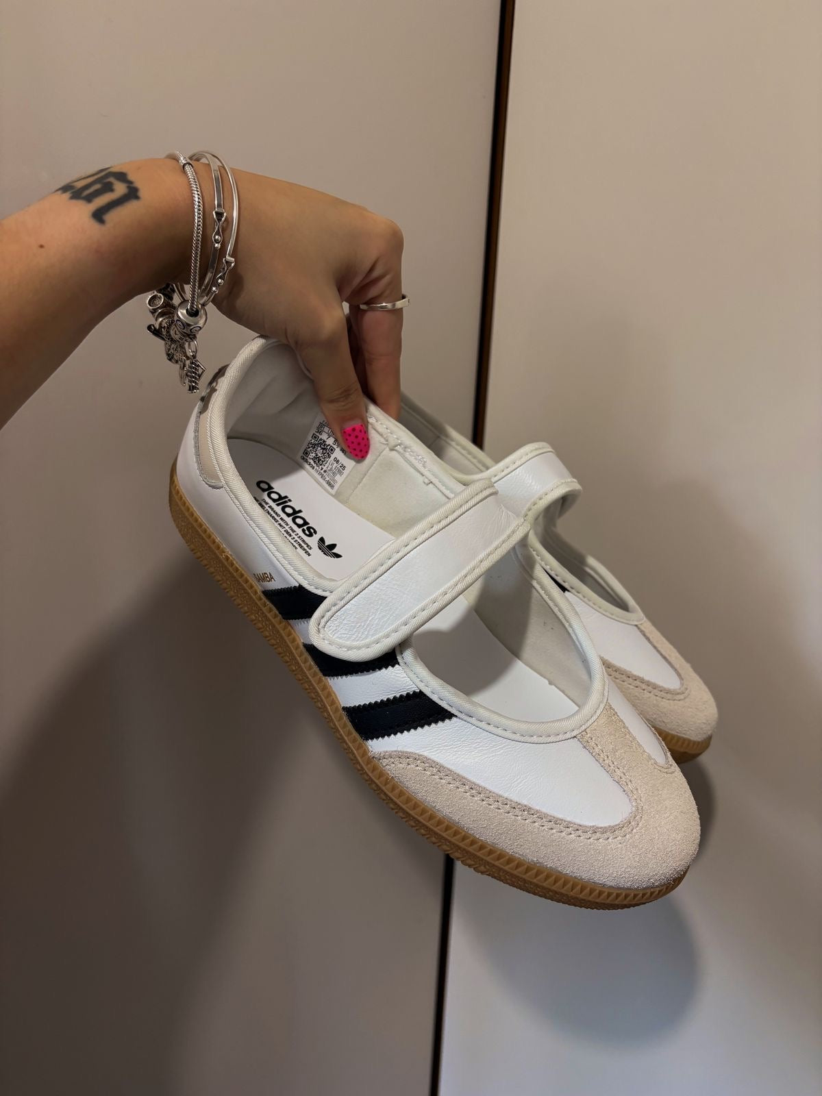 Adidas Samba Jane Blanco y Negro