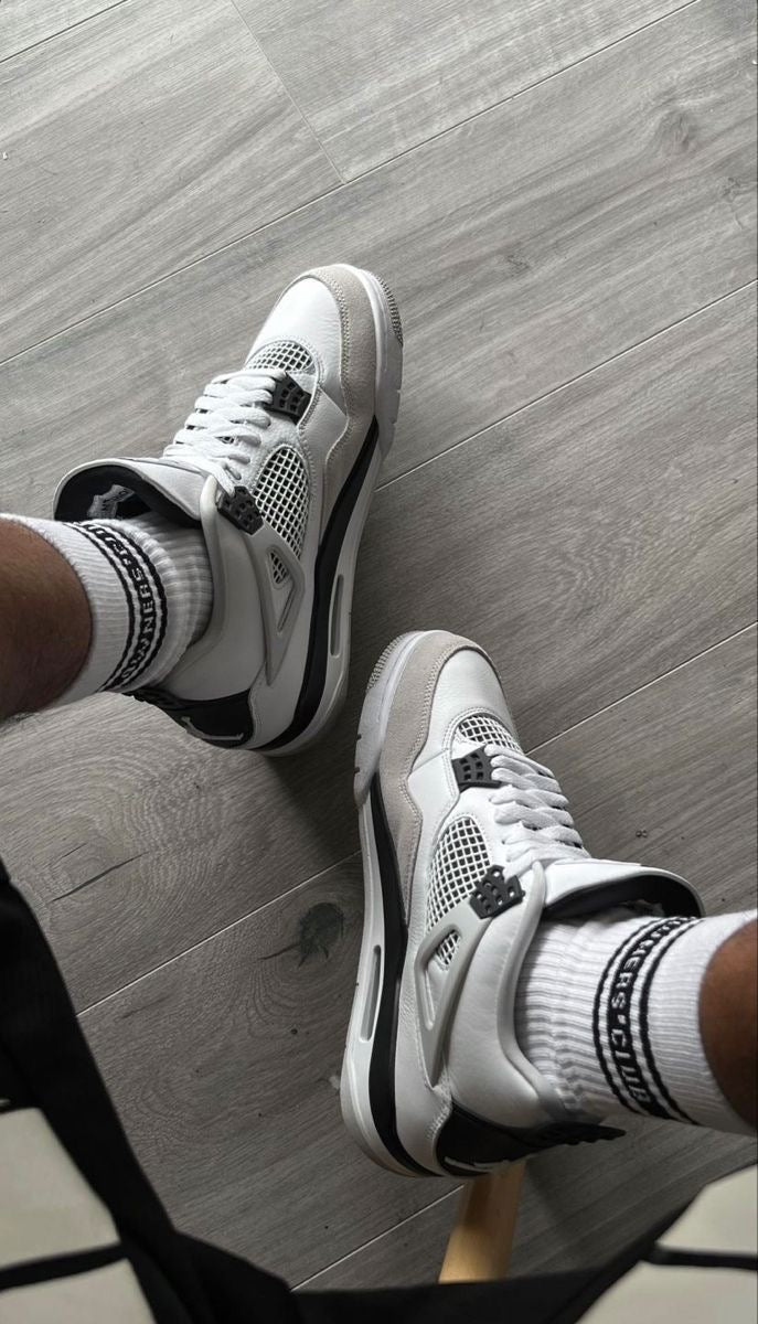 Nike Jordan Retro 4 Blanco y gris