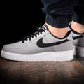 Air force gris y negro